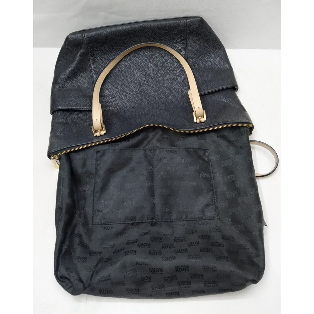 Michael Kors Jet Set Black Leather Double Handles Zipper Closure Tote Bag - Picture 13 of 16